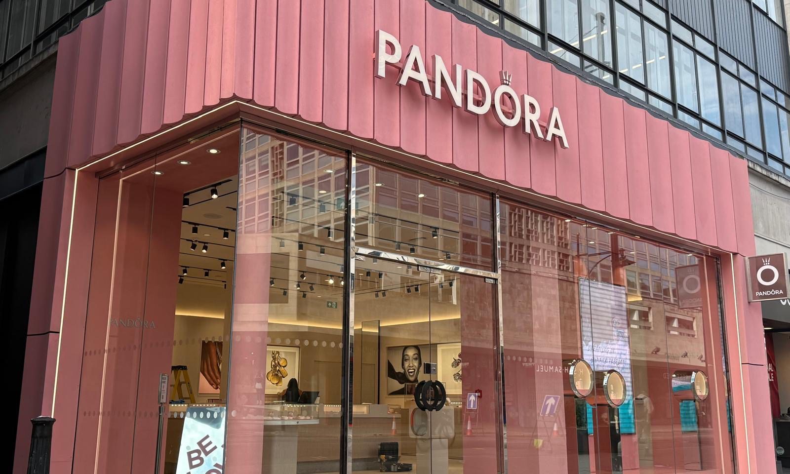 Pandora Turns to Platinum Strategy After Holiday Slowdown Stalls Q4 Growth