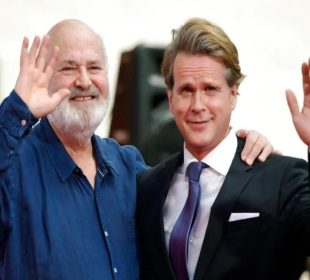 Rob Reiner and Actor Cary Elwes posing for a picture