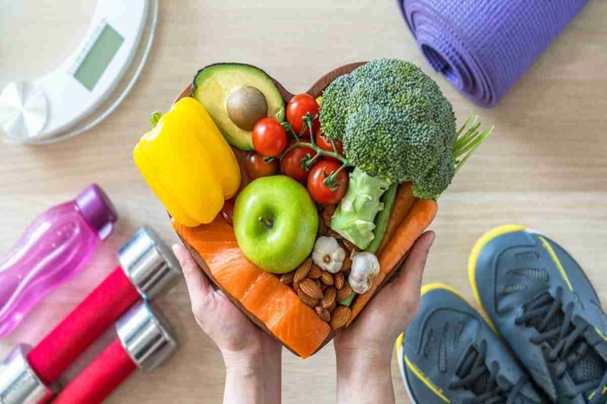 A plate of different fruits and vegetables