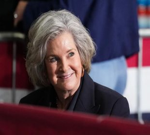 White House chief of staff Susie Wiles smiling