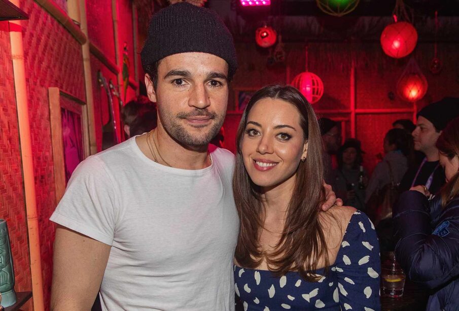 Aubrey Plaza and Chris Abbott