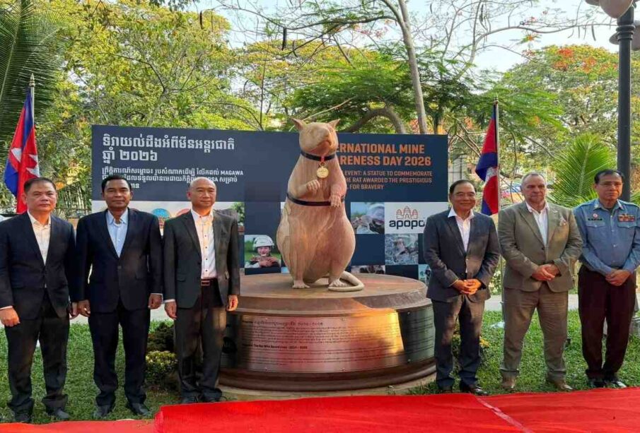 Hero Rat Magawa with Statue