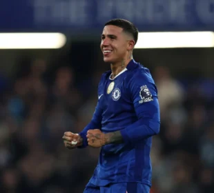 Enzo Fernandez on the field